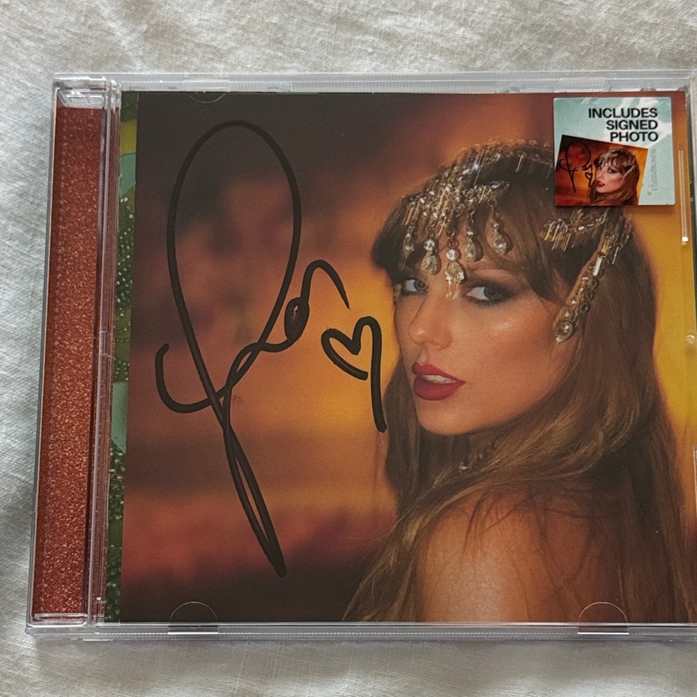 SIGNED The Life of a Showgirl Photo 1